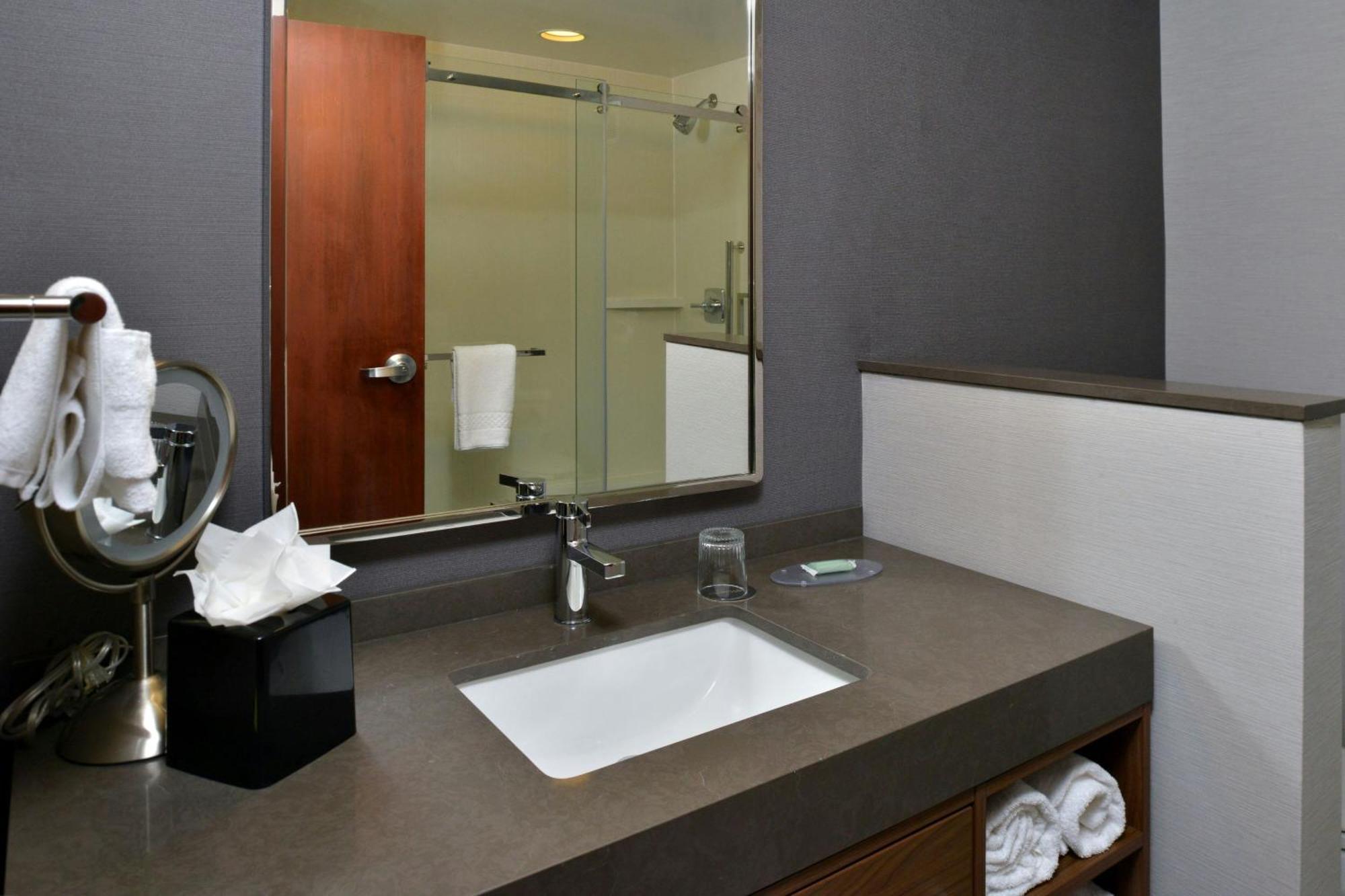 Courtyard By Marriott Harrisburg Hershey Ngoại thất bức ảnh