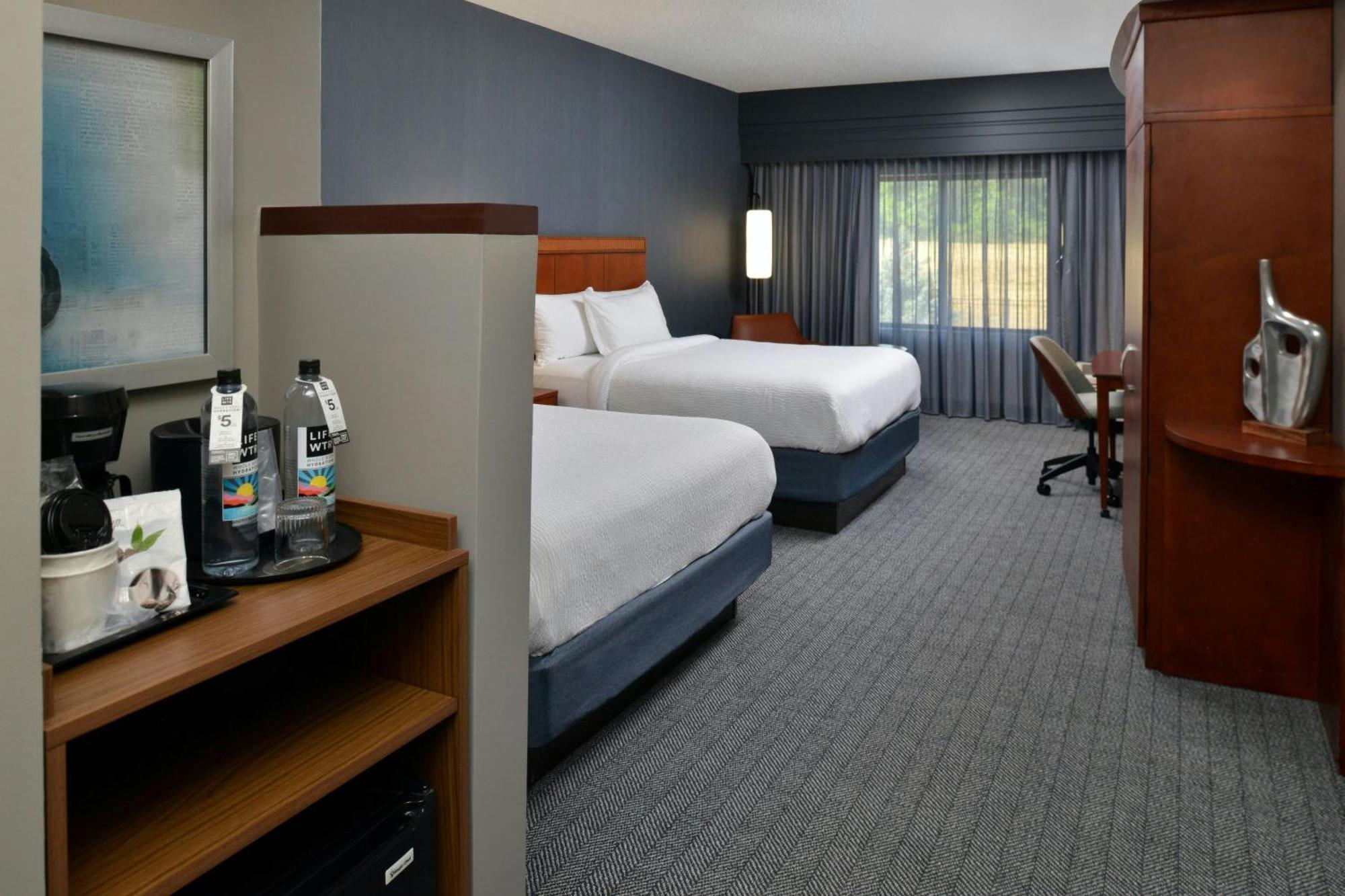 Courtyard By Marriott Harrisburg Hershey Ngoại thất bức ảnh